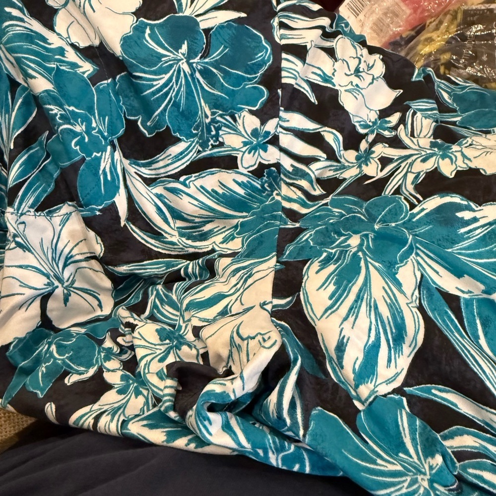 NWT Cuddl Duds Teal & Navy Floral Romper - Picture 2 of 2